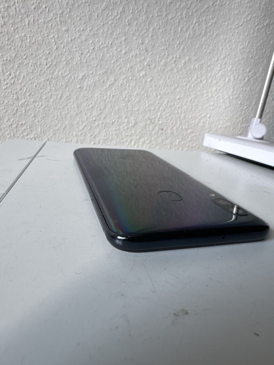 Samsung Portables: Smartphone Samsung a40 – D'occasion à Nyon par piv_5qhc 3