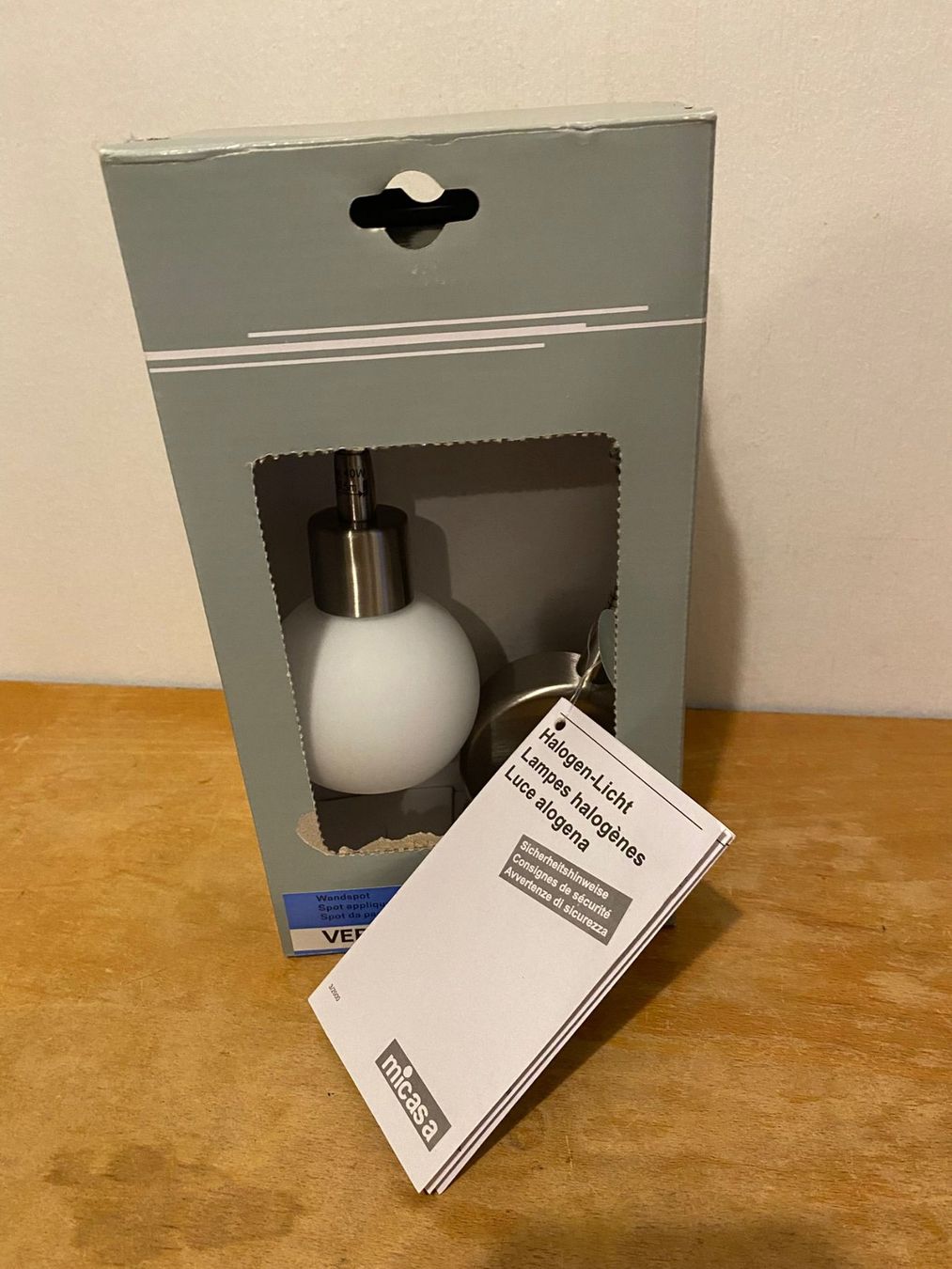 Micasa Lampade: Wandspot Micasa 2 Stück NEU – Nuovo (secondo la descrizione) da Liestal venduto da Nizli 3