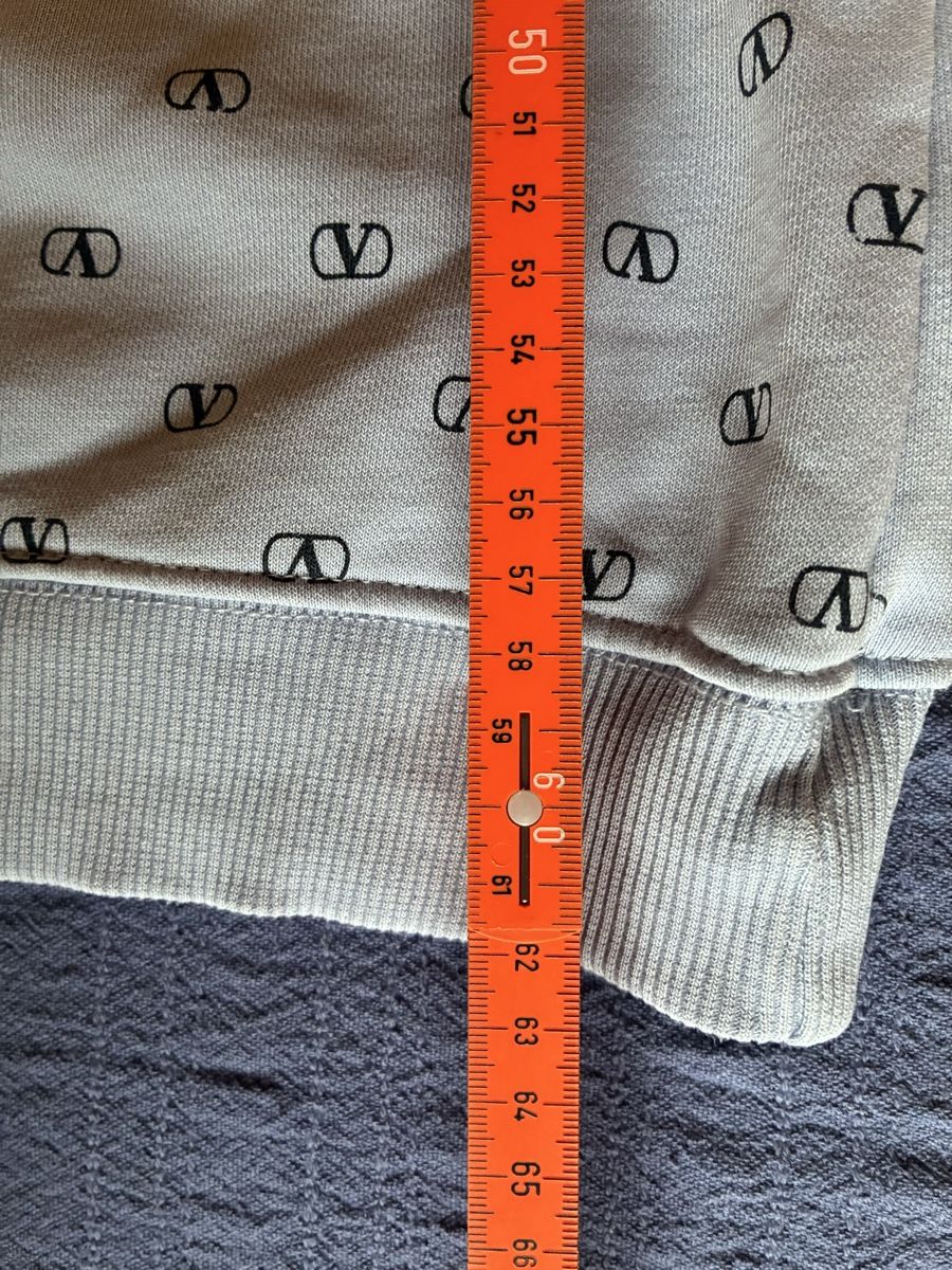 Maglioni & Felpe: Sweater hellblau von Valentino Gr M – Usato da Heiden venduto da sab_rzm2 8