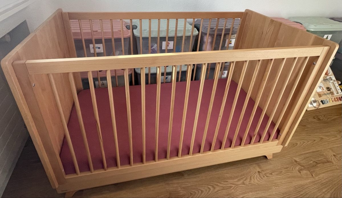 Kave Home Letti: Lit bébé convertible et matelas – Nuovo (secondo la descrizione) da La Tour-de-Peilz venduto da flo_m27g