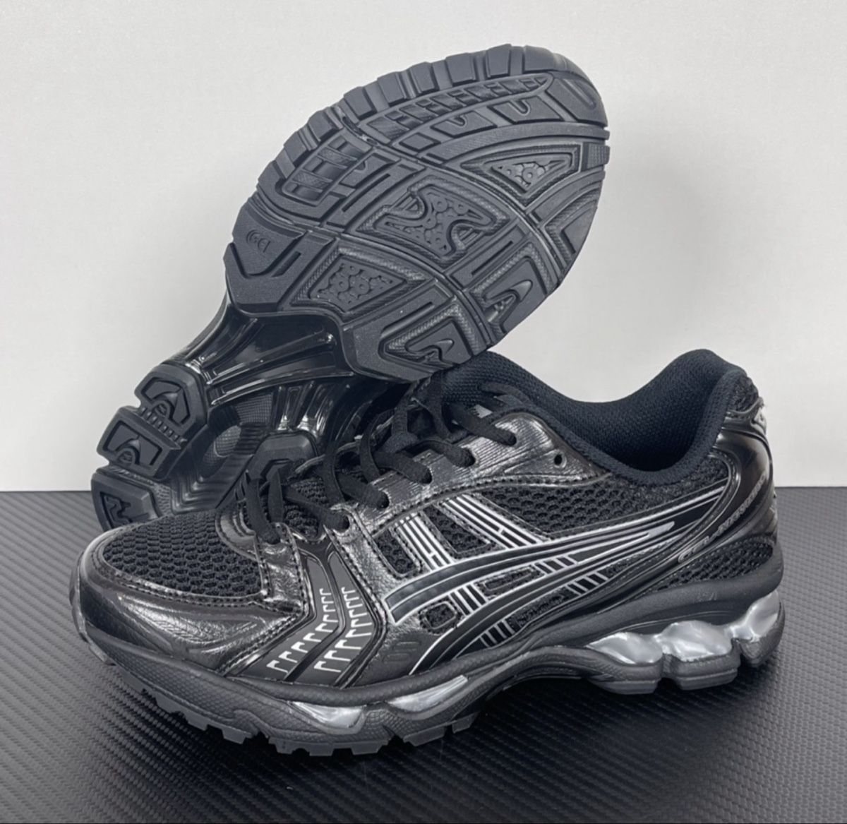 Scarpe da uomo: Asics Gel Kayano 14 – Nuovo (secondo la descrizione) da St. Gallen venduto da Jorden91 2