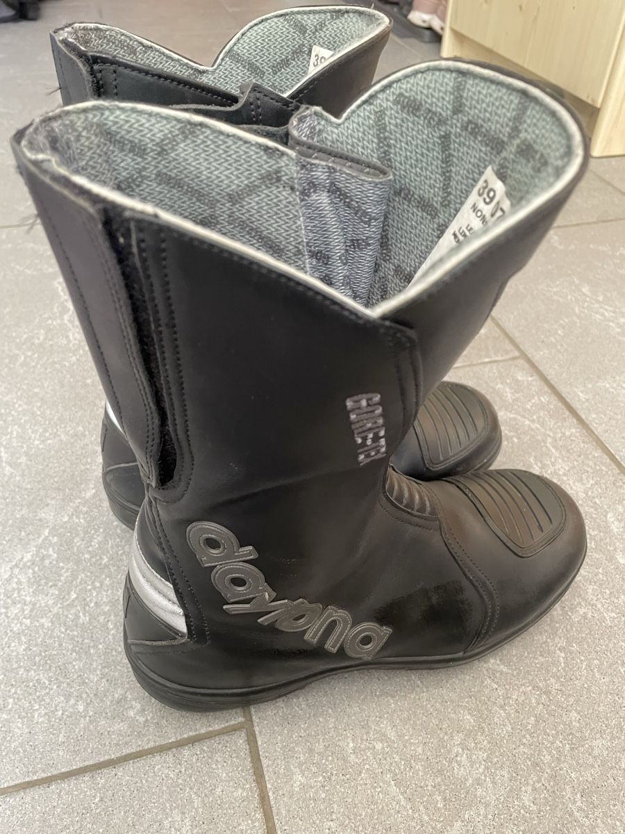 Chaussures hommes: Daytona Stiefel 39 – D'occasion à Ruschein par Samdinas 1
