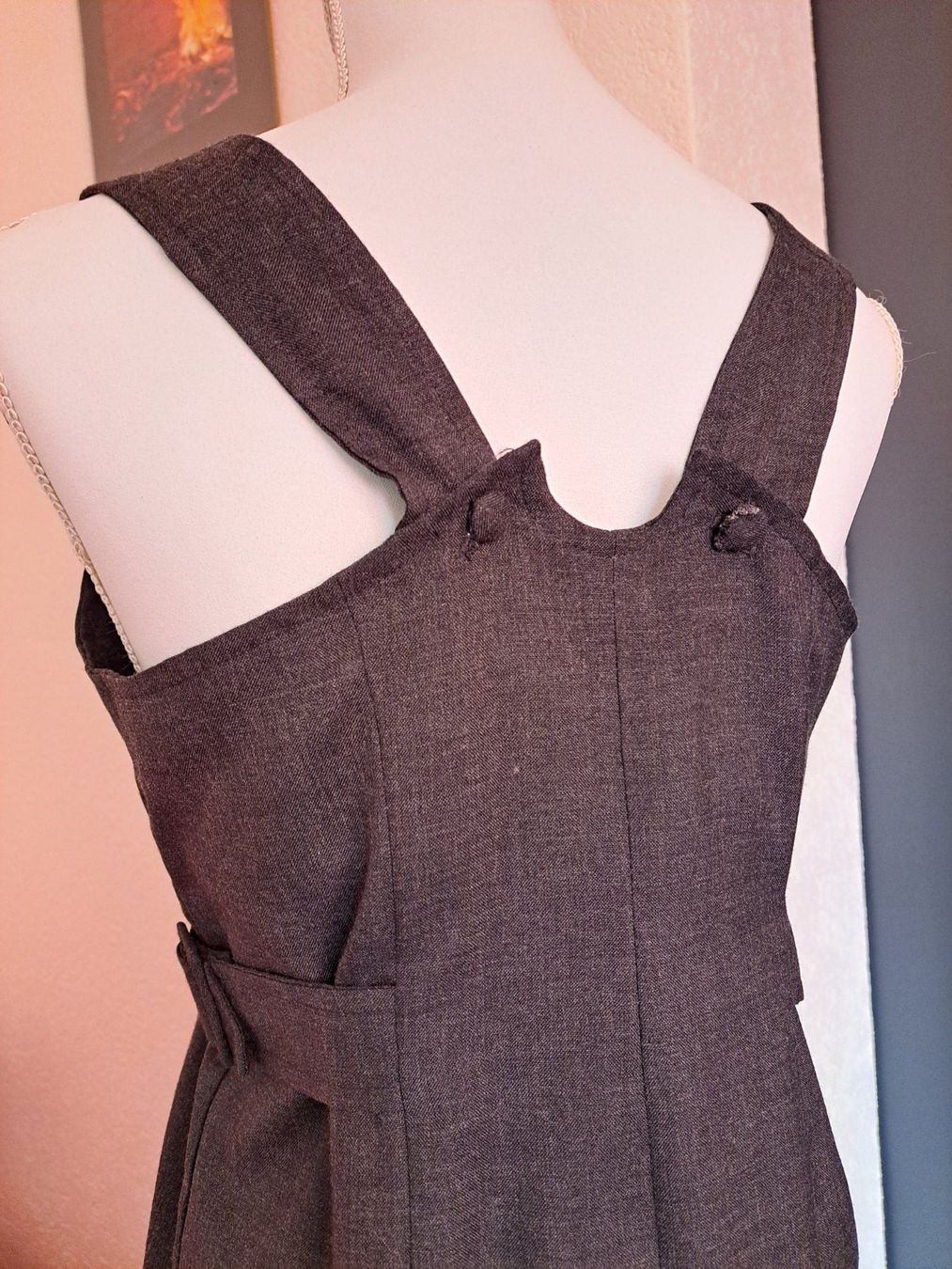 Vestiti: Robe élégante gris foncé, taille M – Usato da Courrendlin venduto da Aheinza 3