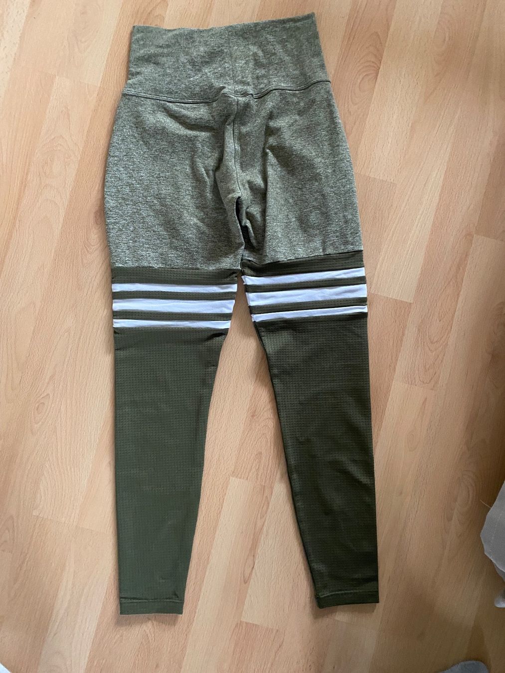 Leggings: Bombshellsportswear Leggings Grösse S – Usato da Dürrenäsch venduto da 1kirs 1