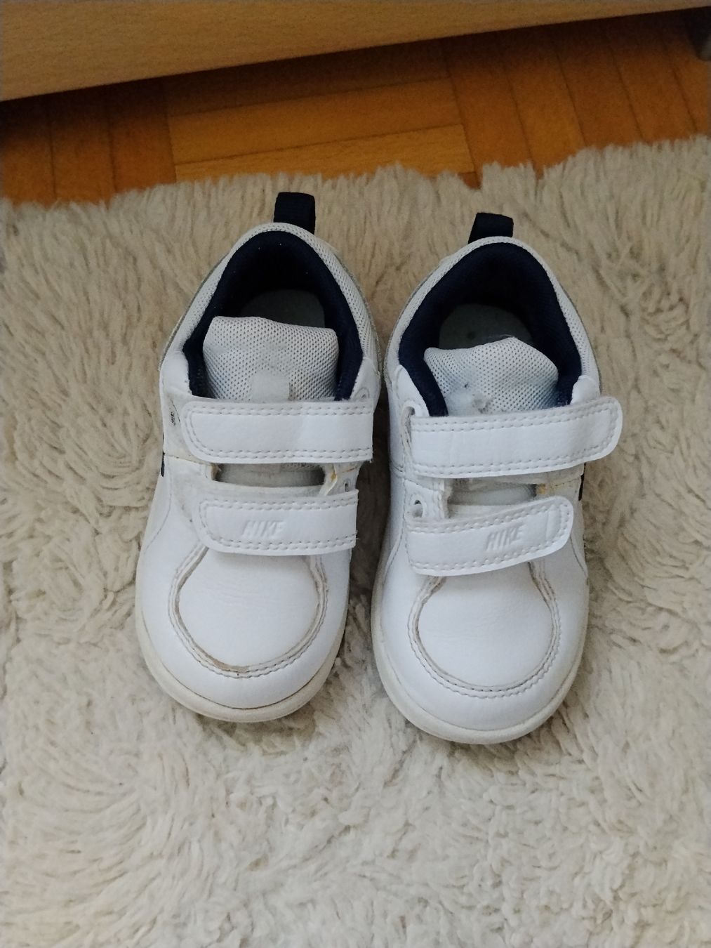 Scarpe per ragazzi: Weisse Kinderschuhe Gr. 22 – Nuovo (secondo la descrizione) da Kloten venduto da Pacanda
