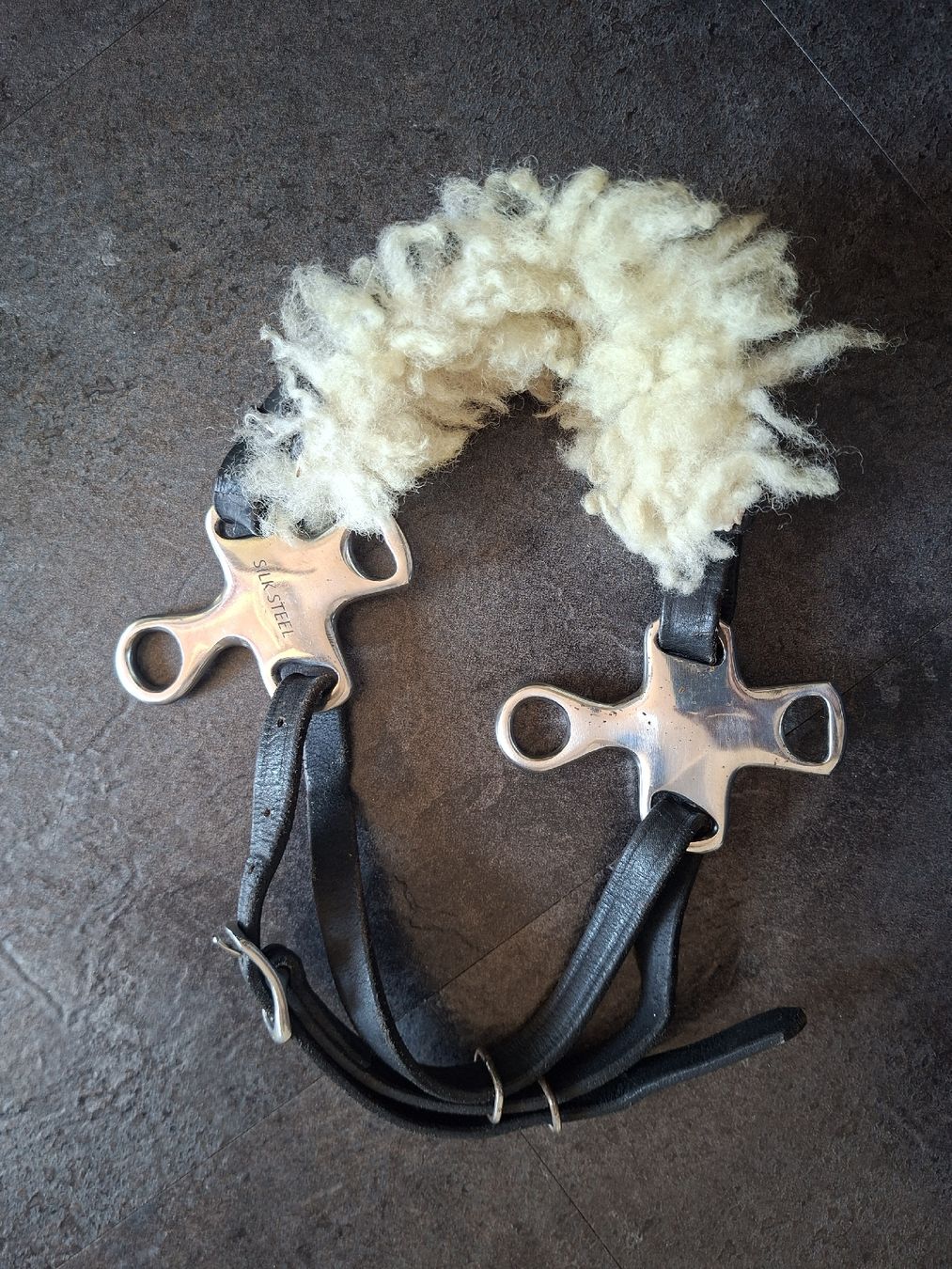 Zaumzeug & Halfter: Hackamore mit Lammfell – Gebraucht aus Bad Ragaz von ele_62tq 5