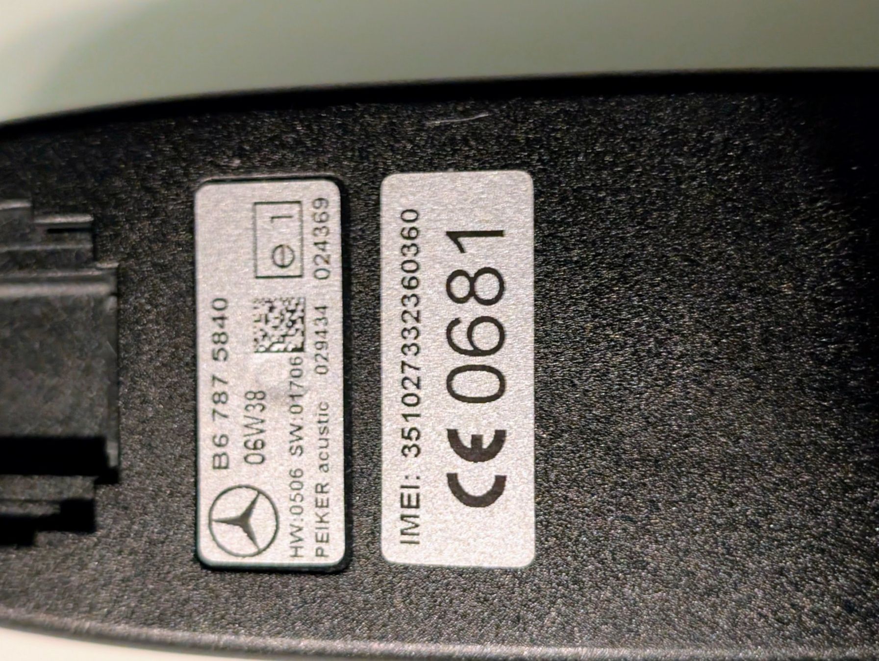 Mercedes-Benz Alle Autoersatzteile: Mercedes Benz Bluetooth Adapter B6 787 5840 – Gebraucht aus Greppen von Ehub 3