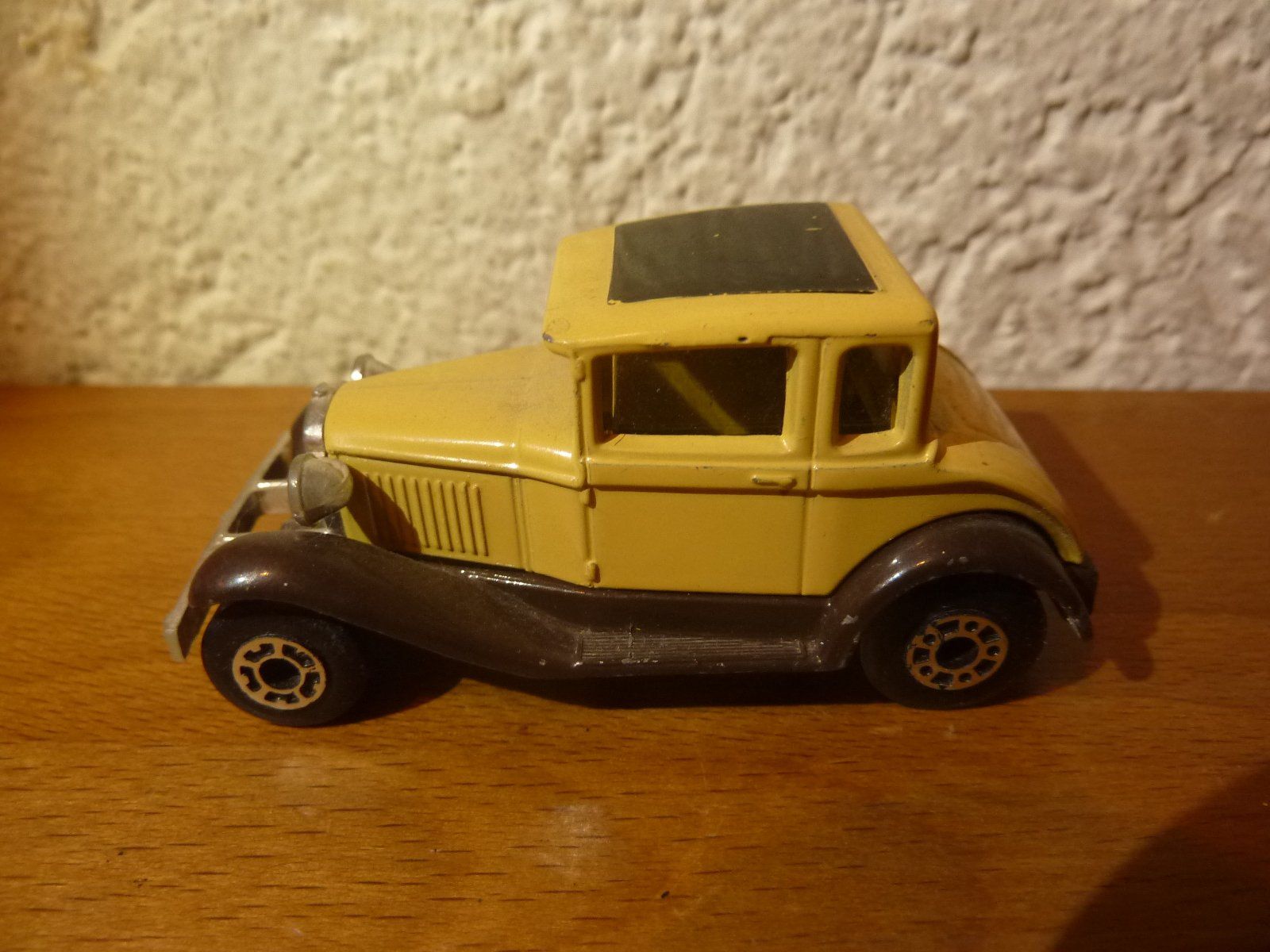 Matchbox Modellini d'auto: Matchbox SuperFast  Model A Ford 1979 – Usato da Hochfelden venduto da swissice 2