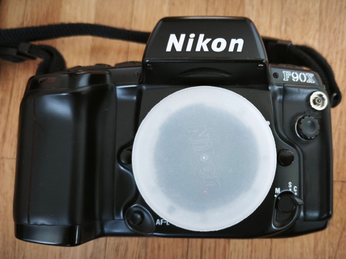 Nikon Fotocamera: Nikon Kamera F90X Body – Usato da Aesch BL venduto da Opirol