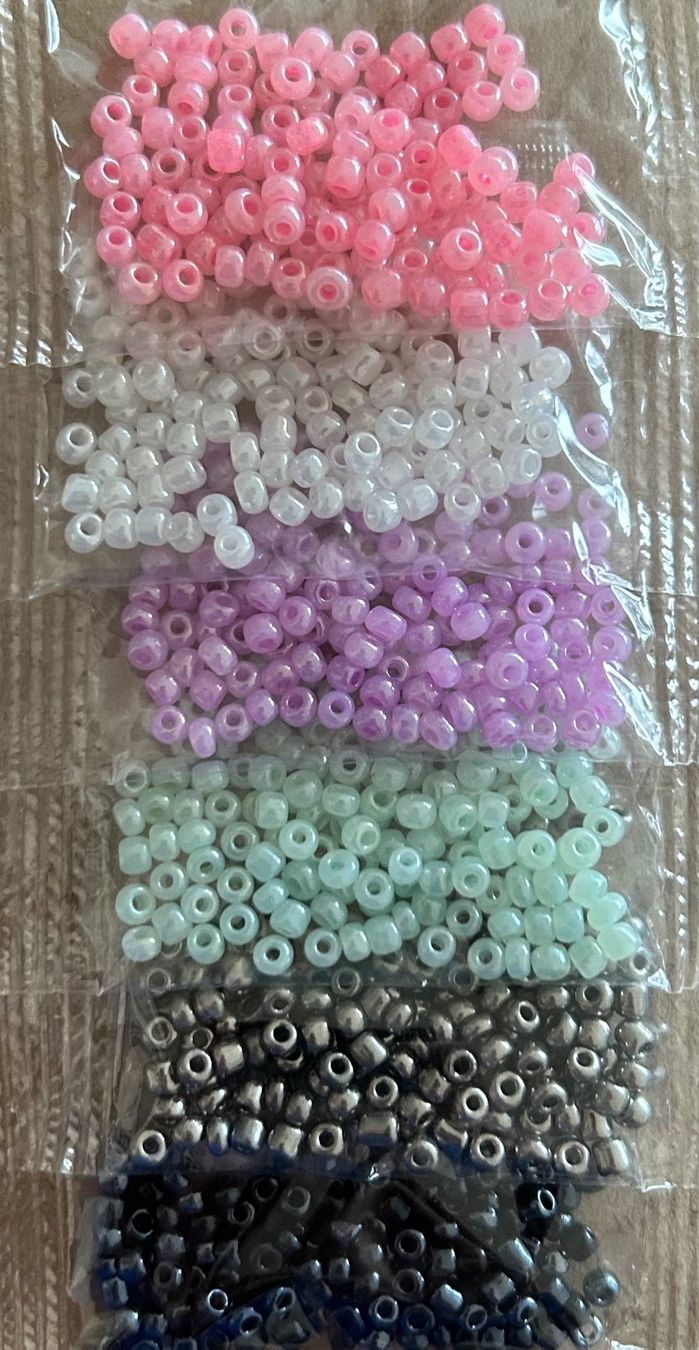 Kit bricolage: Rocailles Perlen Set 6 Farben, ca 24g, NEU – Nuovo e nell'imballaggio originale da Geneve venduto da vane267