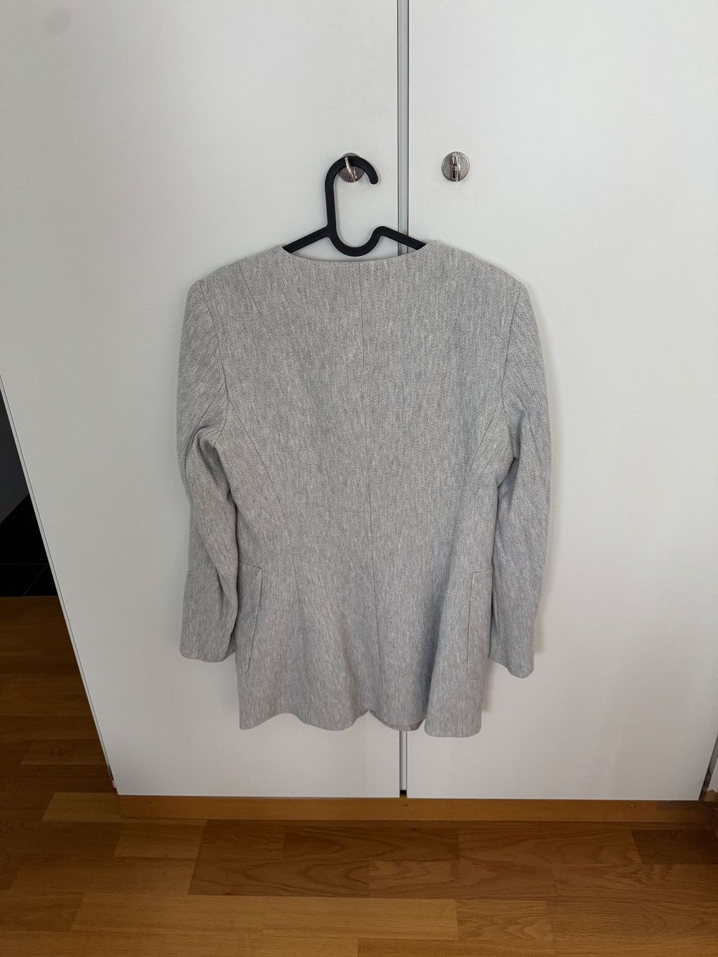 Zara Cappotti: grauer Mantel – Usato da Rüfenacht BE venduto da NE_ 1