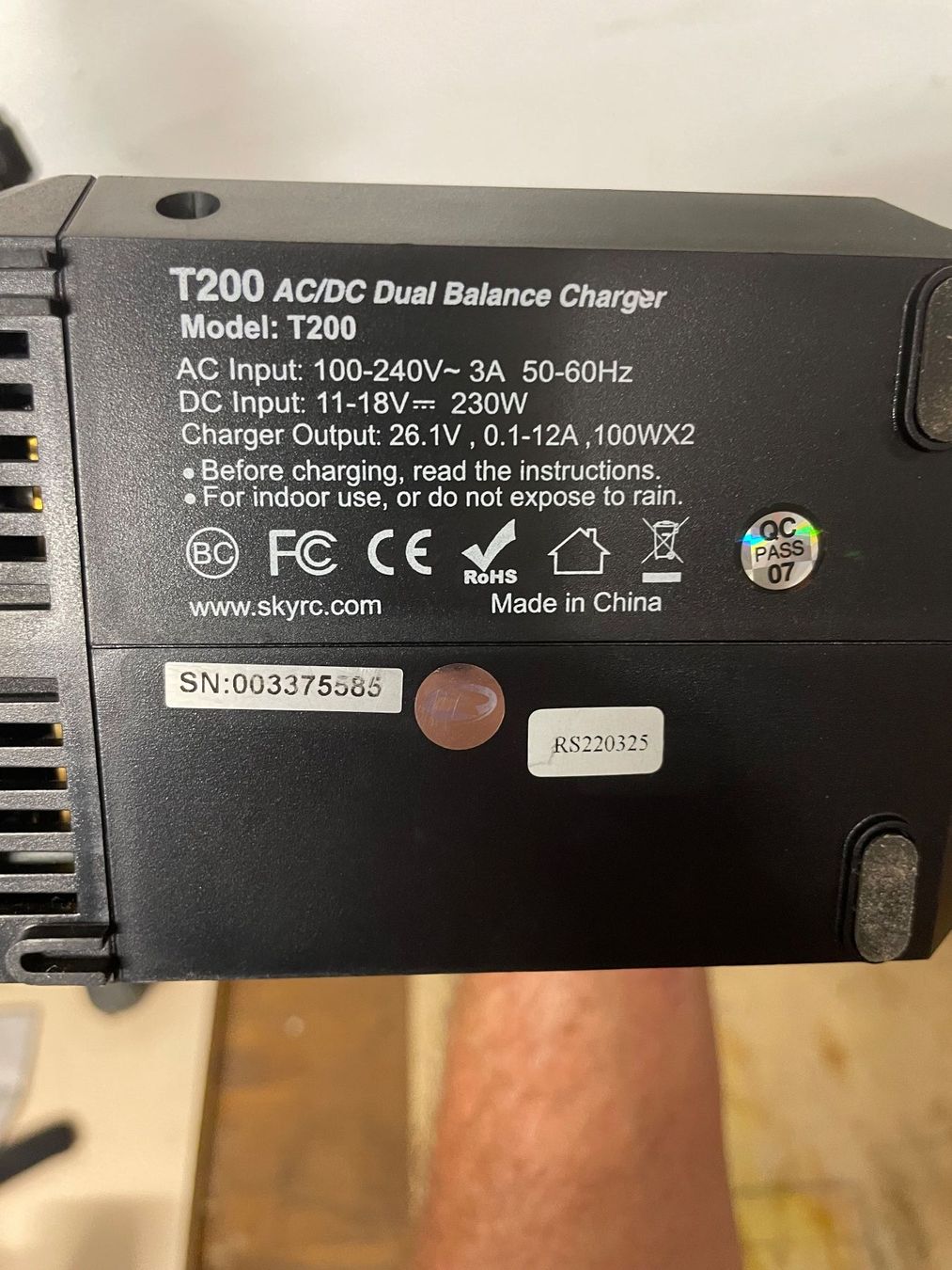 SkyRC Batterie, Caricabatterie & Alimentatori: AKKU LADEGERÄT – Usato da Mumpf venduto da Santaria80 3