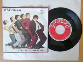 Madness -- One Step Beyond/Mistakes 7 Zoll Vinyl