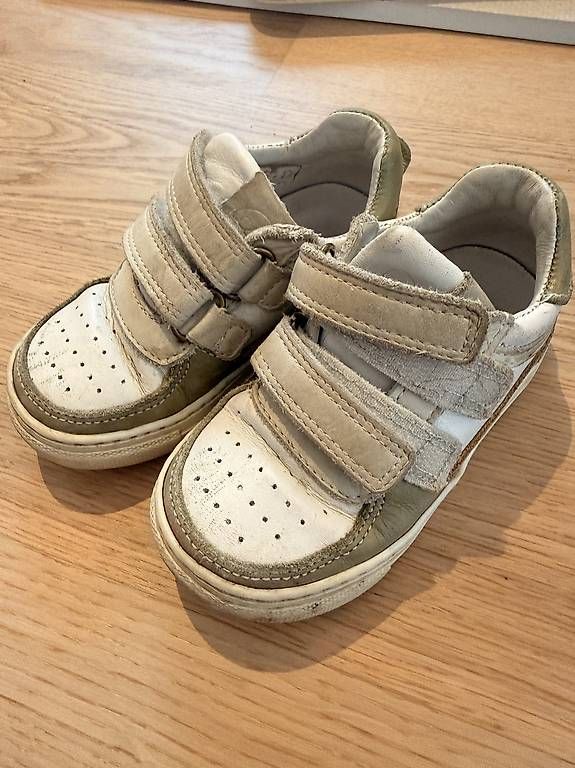 Scarpe per ragazzi: Lotta und Emil Schuhe Sneaker 22 – Usato da Thalwil venduto da nic_n9s8