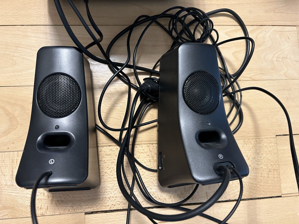 Logitech Lautsprecher: LOGITECH Z523 Speaker System 2.1 Surround Lautsprecher – Gebraucht aus Basel von Betav8 3