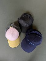 Drei diverse Kappen / Caps