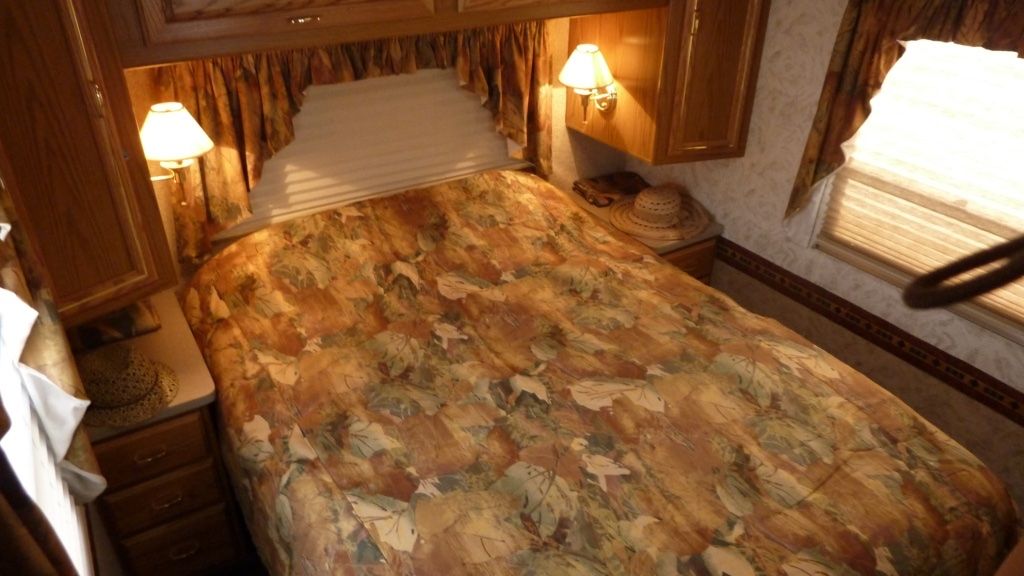 Winnebago Camping Fahrzeuge: Wohnmobil Winnebago Suncruiser ICF 30 RQ f. Liebhaber 1.Hand – Gebraucht aus Romanshorn von rirore418 6
