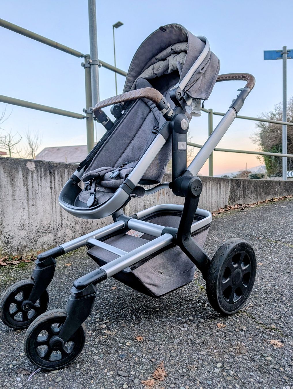 gestell für kinderwagen LUX EVO Gestell incl. EK-Korb, mit Räder main image 0