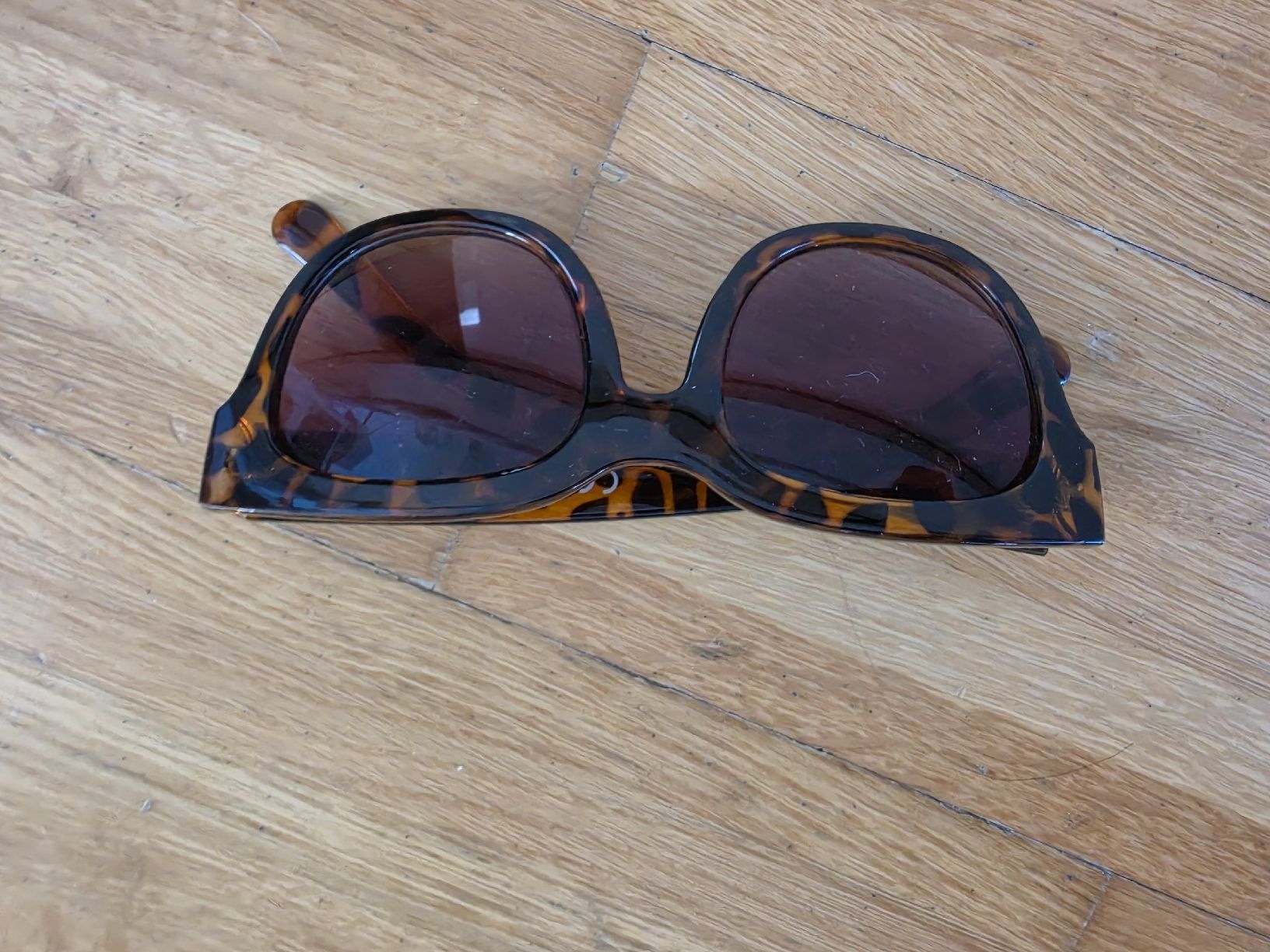 Lunettes & Verres: Sonnenbrille – D'occasion à Luzern par oli_6x2r 1