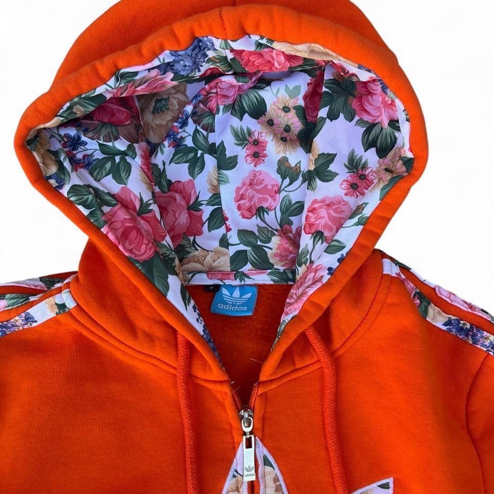 Adidas Giacche: Adidas Jacke Blumen Design – Usato da Riehen venduto da RESTREET 2