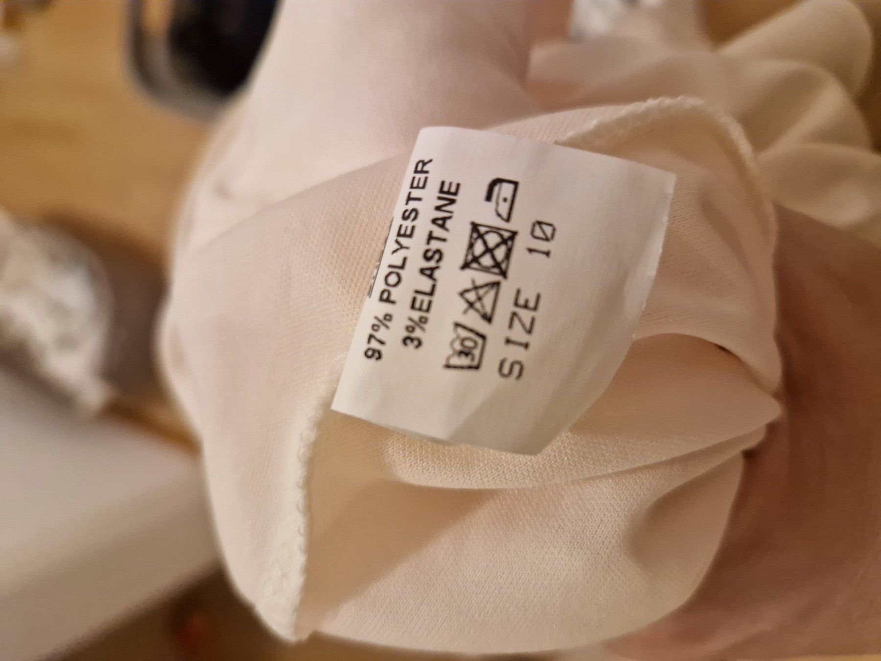 Vestiti: Abendkleid 38 – Usato da Kefikon TG venduto da Livline 5
