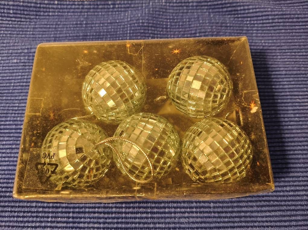 Tutte le decorazioni: Mini Boules à facettes (diamètre 5-6cm) – Nuovo e nell'imballaggio originale da Lausanne venduto da gigalabs