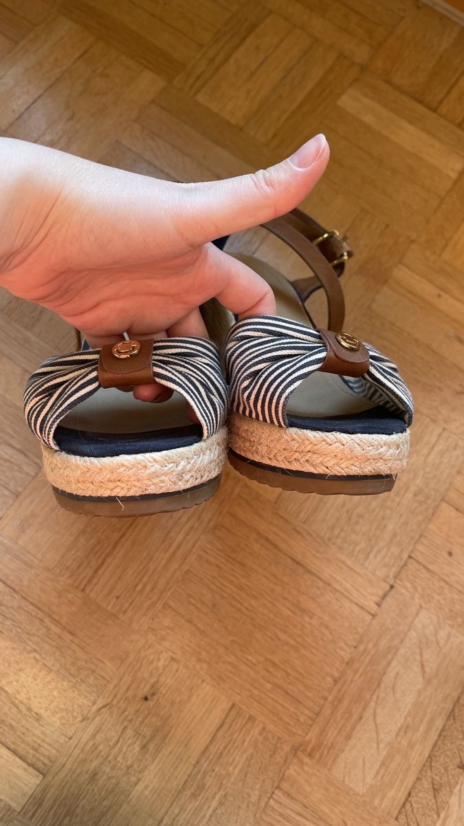 Tom Tailor Scarpe da donna: Sommerliche Tom Tailor Keilsandalen Gr. 39 – Usato da Gebertingen venduto da AP2323 3