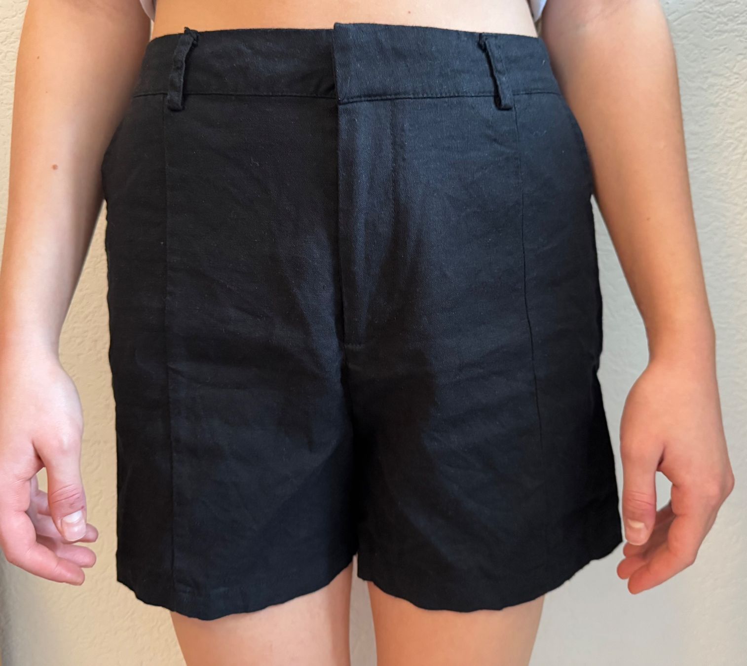 Pull&Bear Pantaloni: Short d’été noir lin Pull & Bear, t.36/S – Usato da Tavannes venduto da Thriftshop 4