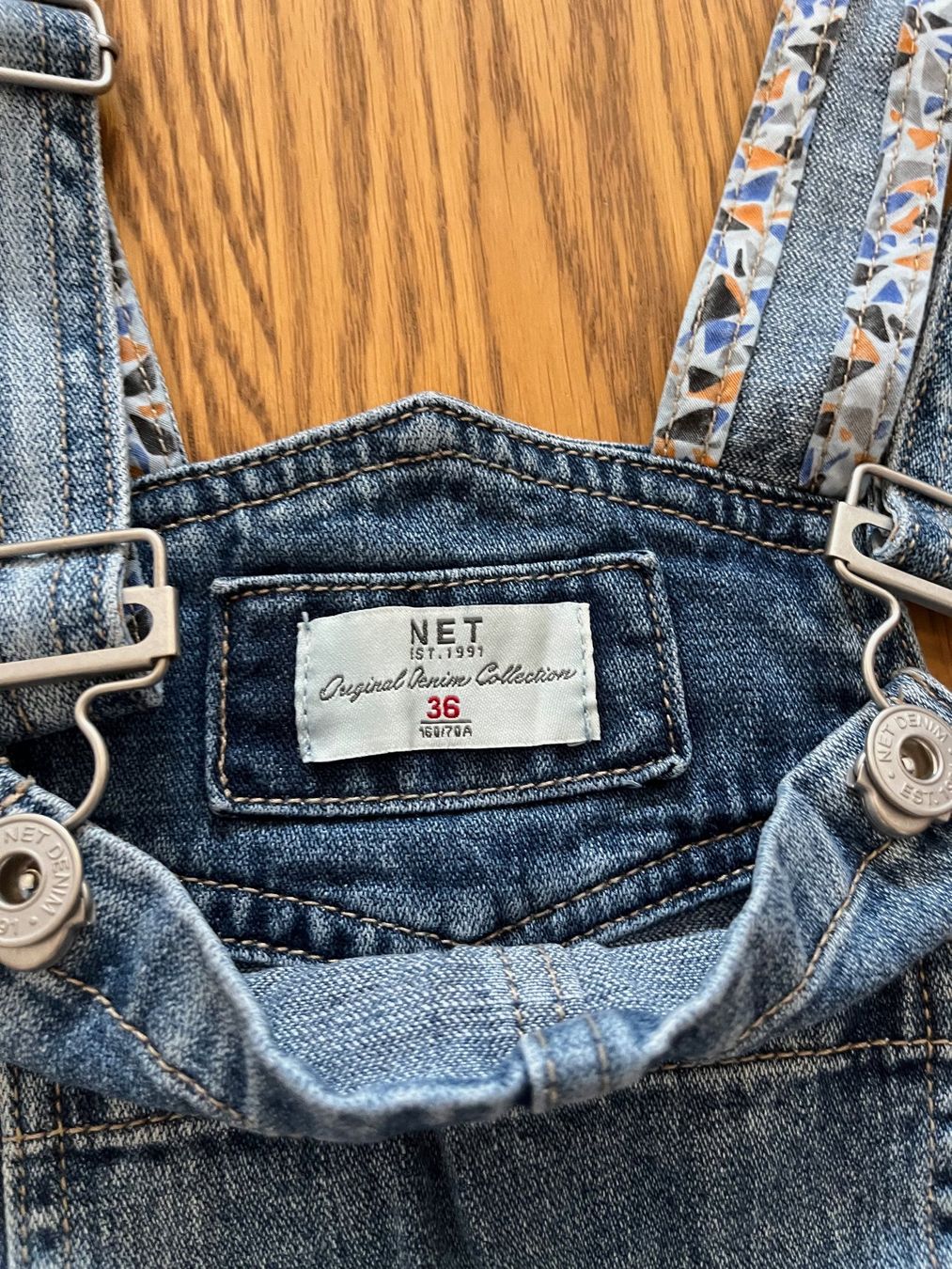 Jeans: kurze Latzhose Jeans Gr 36 – Neuf (Voir description) à Zürich par car_cr6w 2