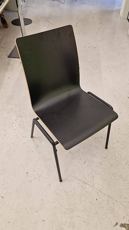 Chaises: Neuzustand – D'occasion à Zug par Sugi5