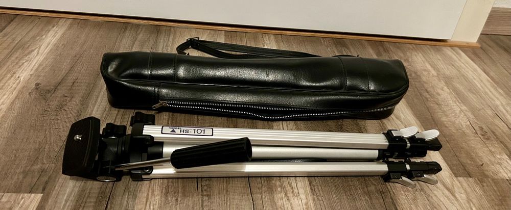 Treppiedi & Teste: Trépied vintage avec sac de transport – Usato da Petit-Lancy venduto da Pierre_le_voyageur 5