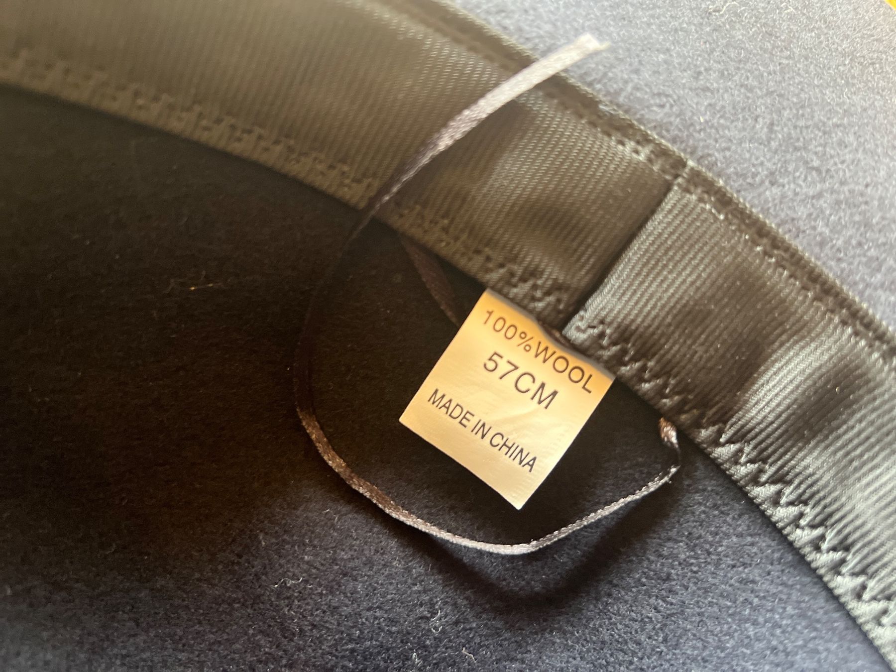 Copricapi, berretti & cappellini: 👒 Hut Wolle, Navyblau – Usato da Balzers venduto da clancy_SCVW 2