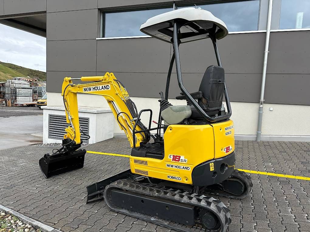 New Holland Bagger: New Holland E18SR Bagger – Gebraucht aus Rothenthurm von FHS6418 2