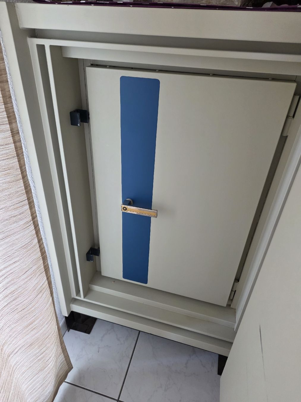 Casseforti: Tresor 470kg fire proof / ignifuger – Usato da Düdingen venduto da fractale 1