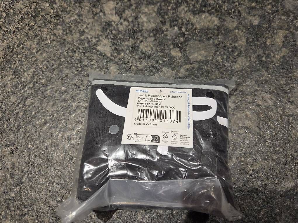 Altro in  Abbigliamento & Accessori: Satch Regencape neu&originalverpackt – Nuovo e nell'imballaggio originale da Roggliswil venduto da Nleu