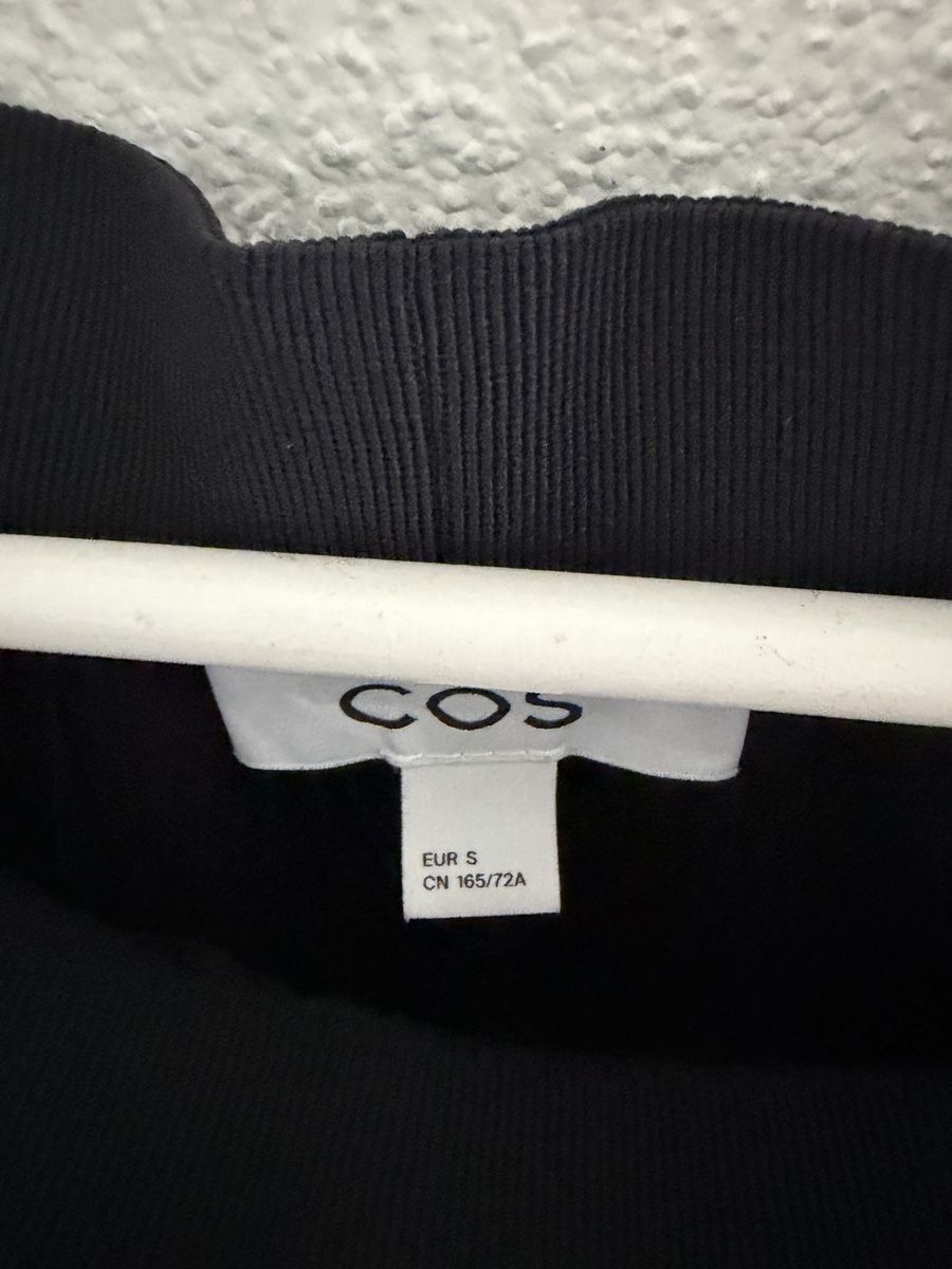Cos Hosen: Cos Schwarze Hose mit Falten – Neu (gemäss Beschreibung) aus HORGEN von paris007 4