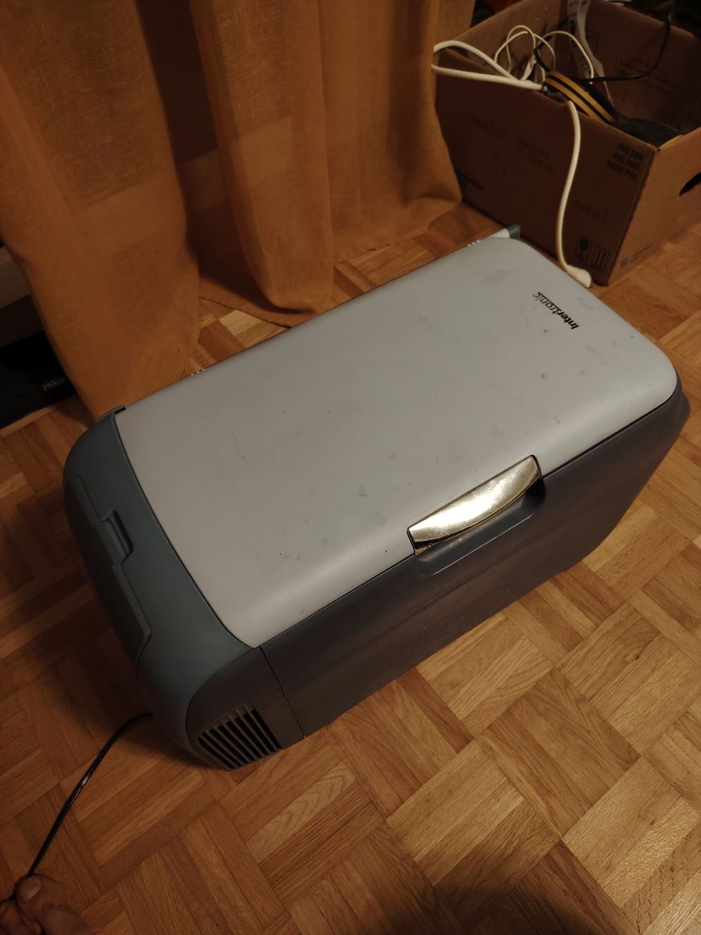 Kühlschränke & Kühlen: Mobiler Kühl- Warmschrank – Gebraucht aus Zürich von soz_fvl8 1
