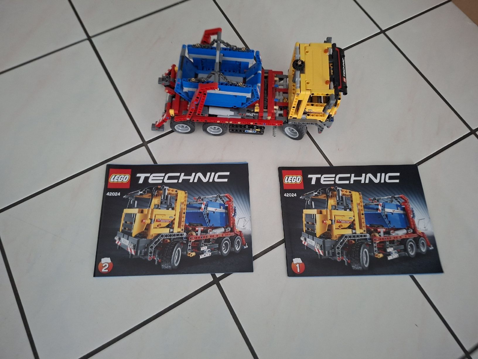 Lego Giocattoli:  Lego Technik 42024 LKW – Usato da Schattdorf venduto da mamo1952