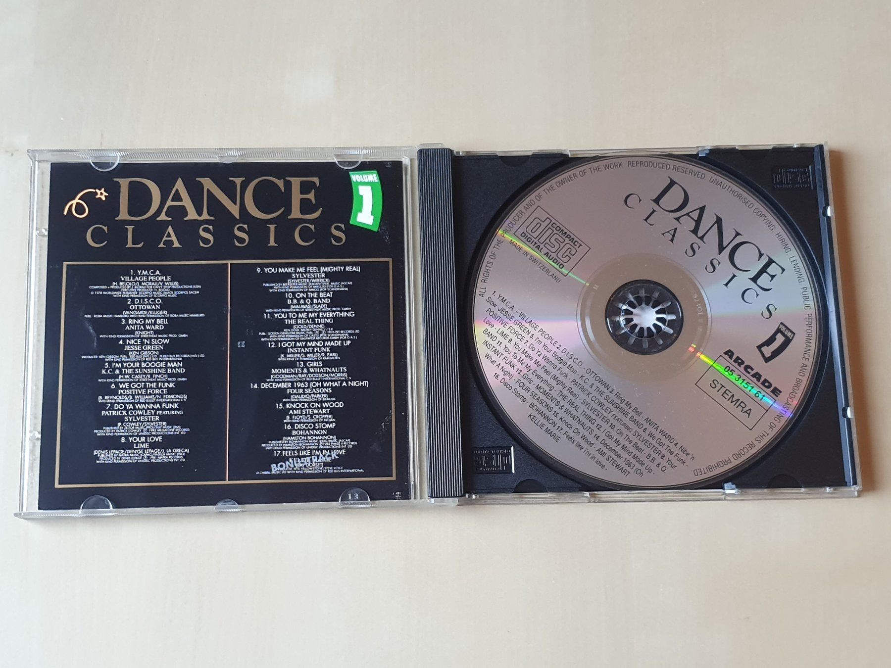 CDs: Dance Classics Vol. 1 – D'occasion à Stansstad par collectorsshop 2