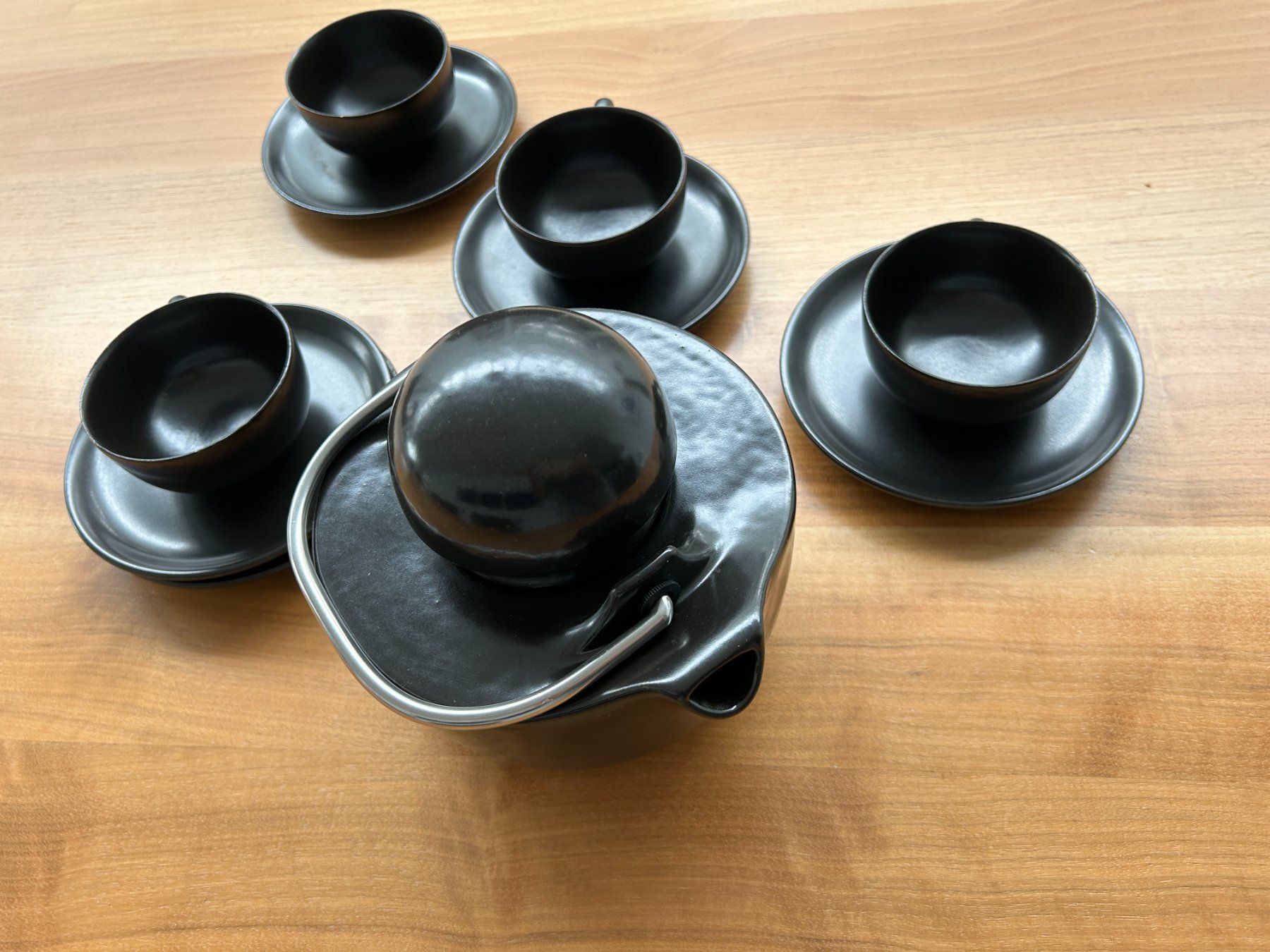 Set di piatti: Modernes Tee Service – Usato da Worb venduto da -rene- 1