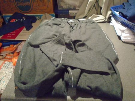 Trainerhose Grösse S, Nordcap, grau