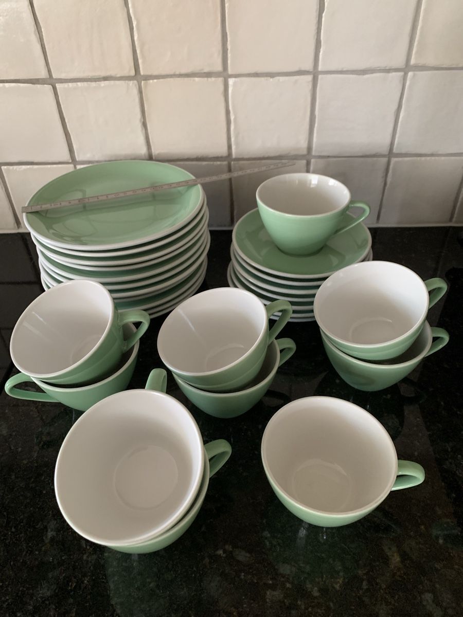 Rössler Set di piatti: Vintage Rössler Geschirr, 32 tlg. – Usato da Egg b. Zürich venduto da ohtannenbaum 1