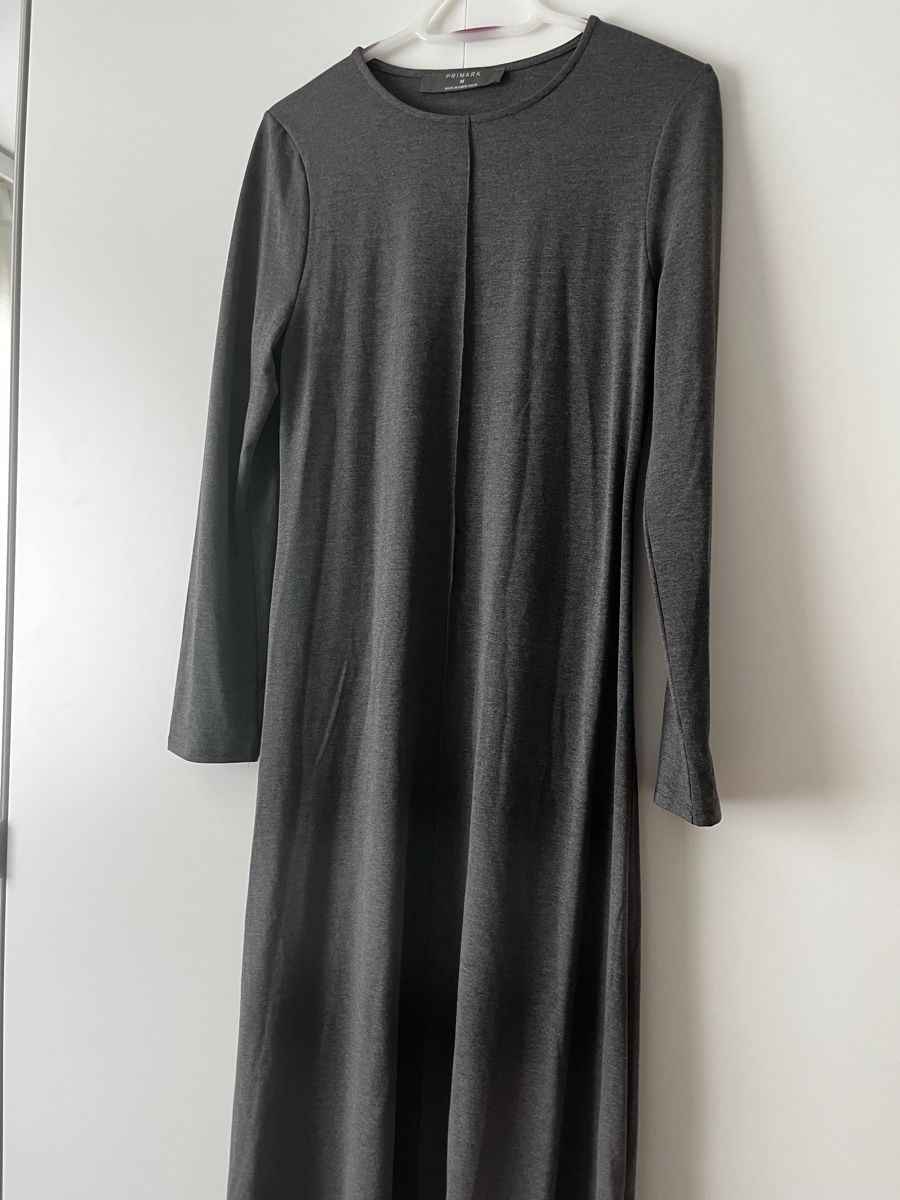 Kleider: Graues langes Kleid, Grösse M – Gebraucht aus Opfikon von acoae_atelier 1