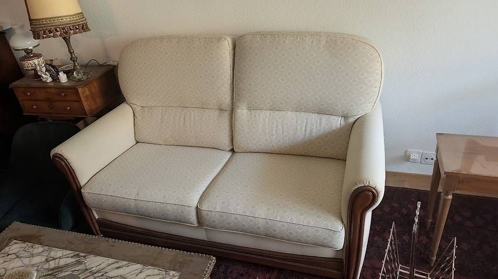 Sofas: 2 canapés de 2 places – Gebraucht aus Cologny von lob_q9zw 2