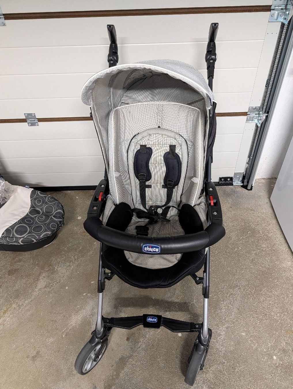 Chicco Carrozzine: Kinderwagen Chicco Living – Usato da Kirchberg SG venduto da sam_5mnw 1