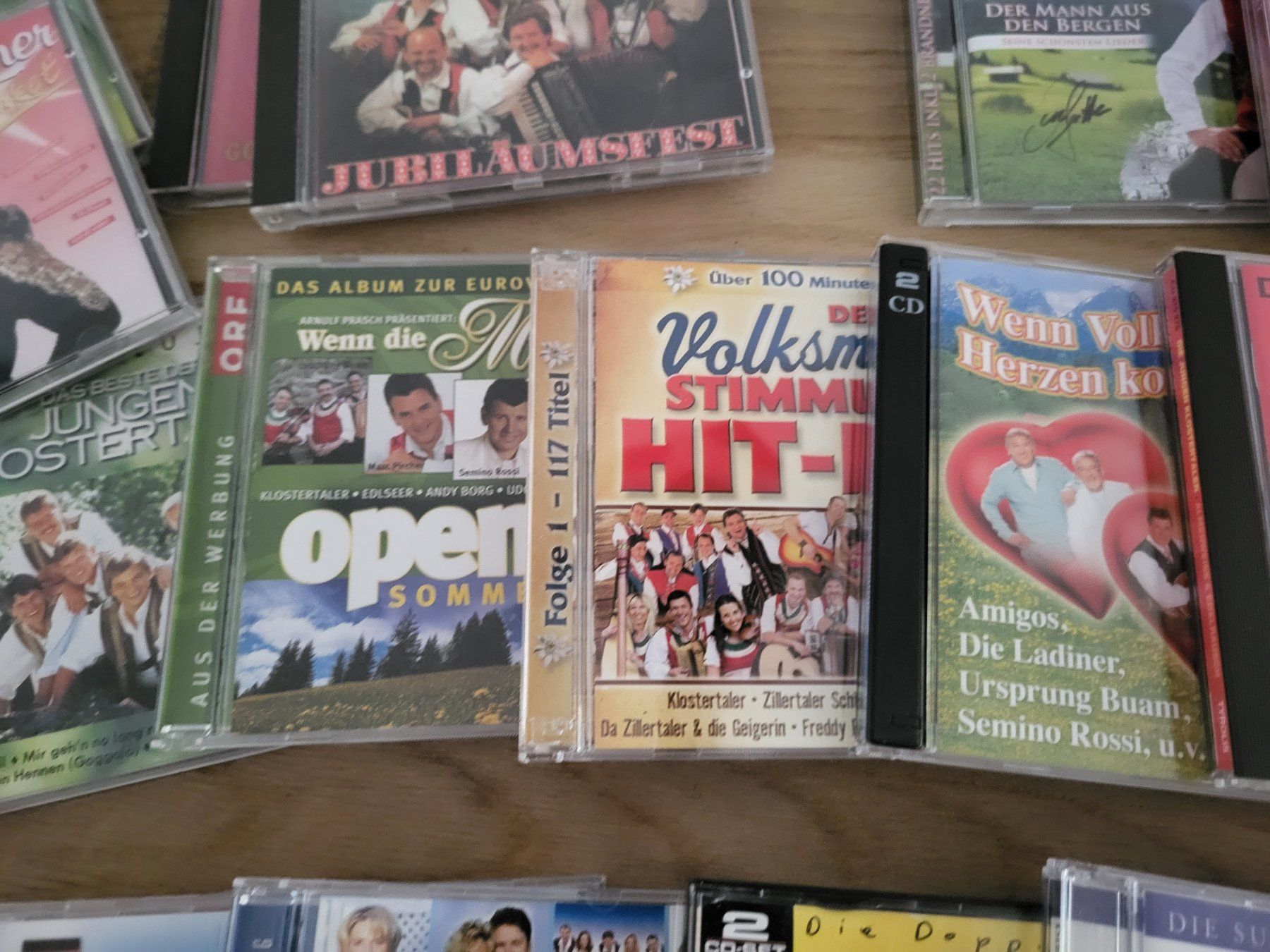 CD: Sammlung: 39 volkstümliche CD's – Usato da Urtenen-Schönbühl venduto da Lari1 3