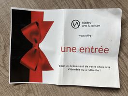 Entrée à la salle de l’Abeille Riddes