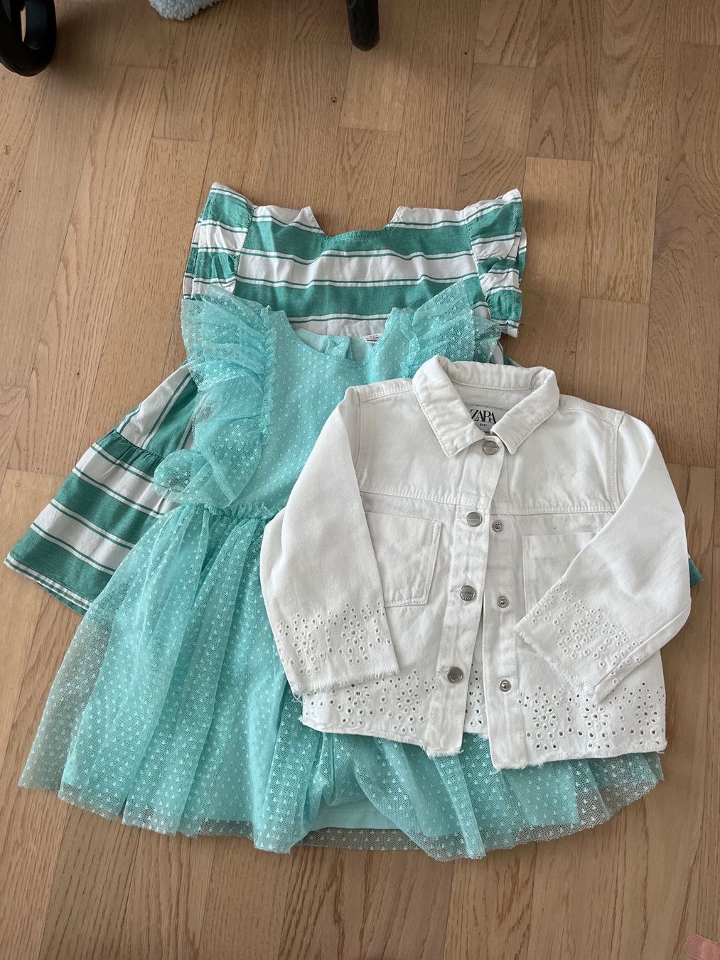 Zara Lotti & Set di vestiti: Kleidung set 92-98 – Usato da Adliswil venduto da Sale12