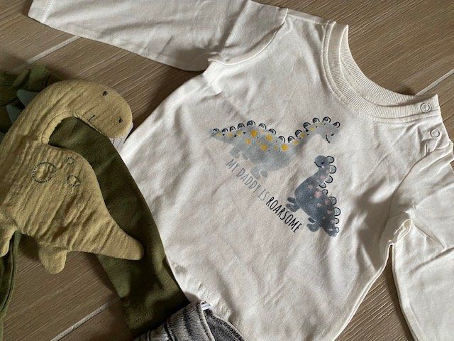 Lotti & Set di vestiti: neues Baby Set "Dino" Gr. 62/68 – Nuovo (secondo la descrizione) da Staufen venduto da Nasli 2