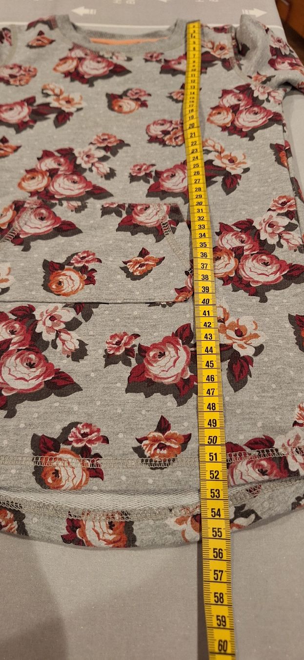 Maglioni & Felpe: Long Pullover Rose  – Usato da Oberägeri venduto da run_cj6q 4